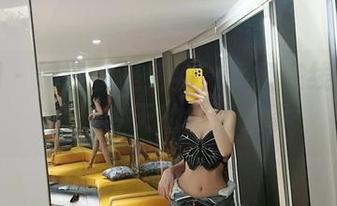 微密圈 – 喝到就是赚到!葛征在线写真合集,今天的牛奶故事