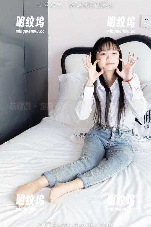袜啵啵-甜甜圈 袜啵啵 - 定制写真:甜甜圈的温柔之旅,你准备好了吗?