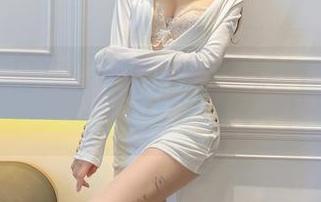 温柔小妈的在线私密花园:过期米线线喵的不寻常作品