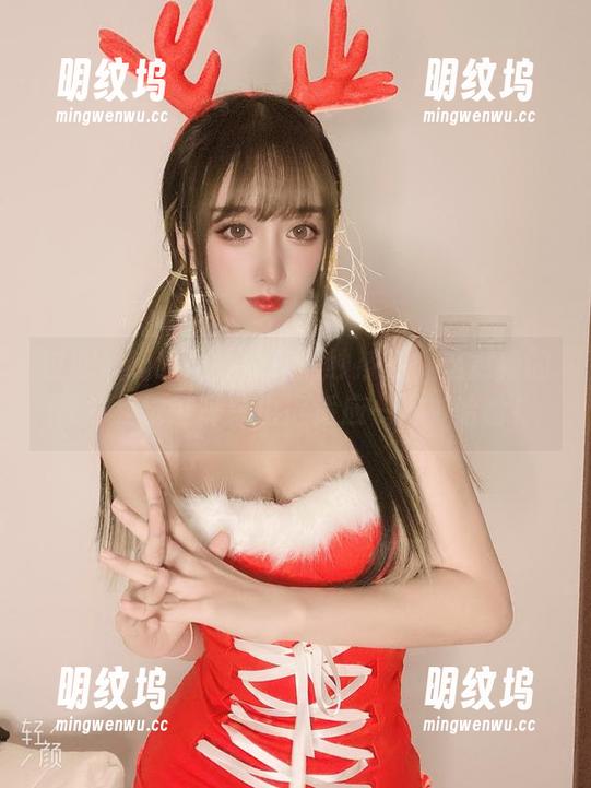 过期米线线喵 过期米线线喵的白耳黑纱系列:这更新的尺寸我觉得耳朵也得适应一下,哈哈!