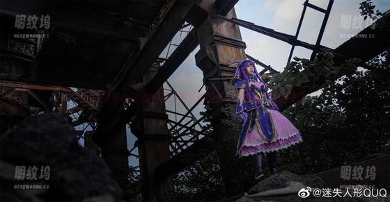 迷失人形QUQ的校服套图：你绝对意想不到的细腻情感