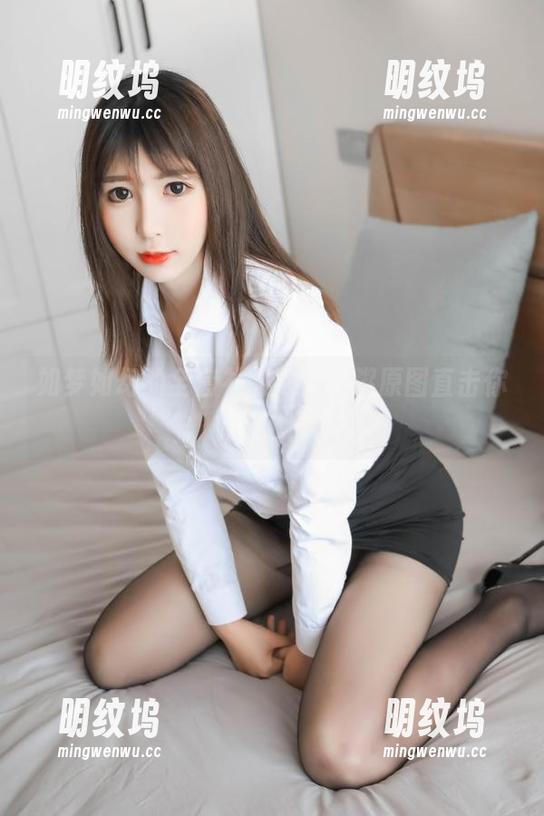 雯粥粥 如梦如幻的全套礼服,雯粥粥原图直击你的心!