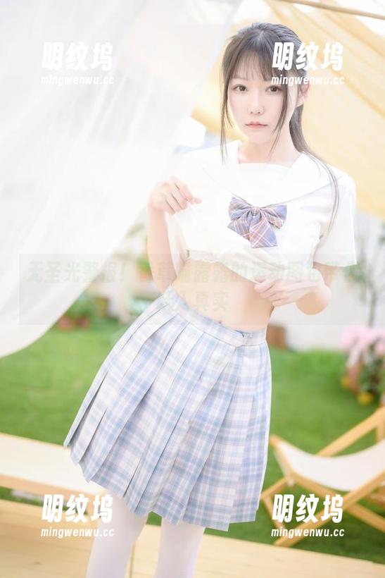 香草喵露露 无圣光警报!香草喵露露的运动图包带你跃入真实