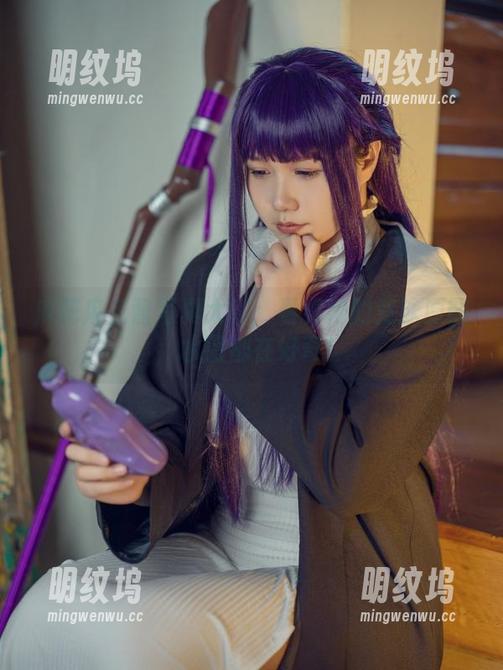 麻花麻花酱 麻花麻花酱写真大赛:看看她的竞泳原图,水面都在好奇!